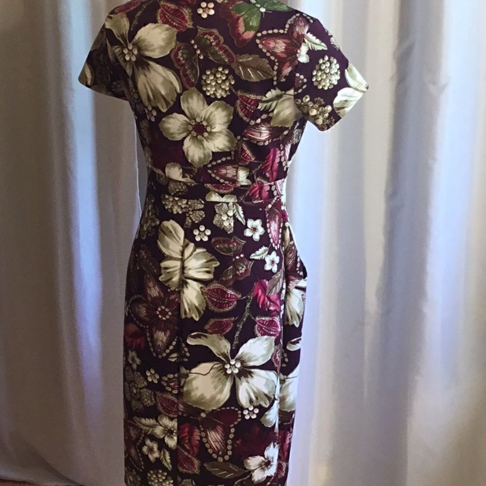 Beautiful fall dress with front zipper, skirt pockets in size 8 by ENFOCUS - Picture 8 of 13
